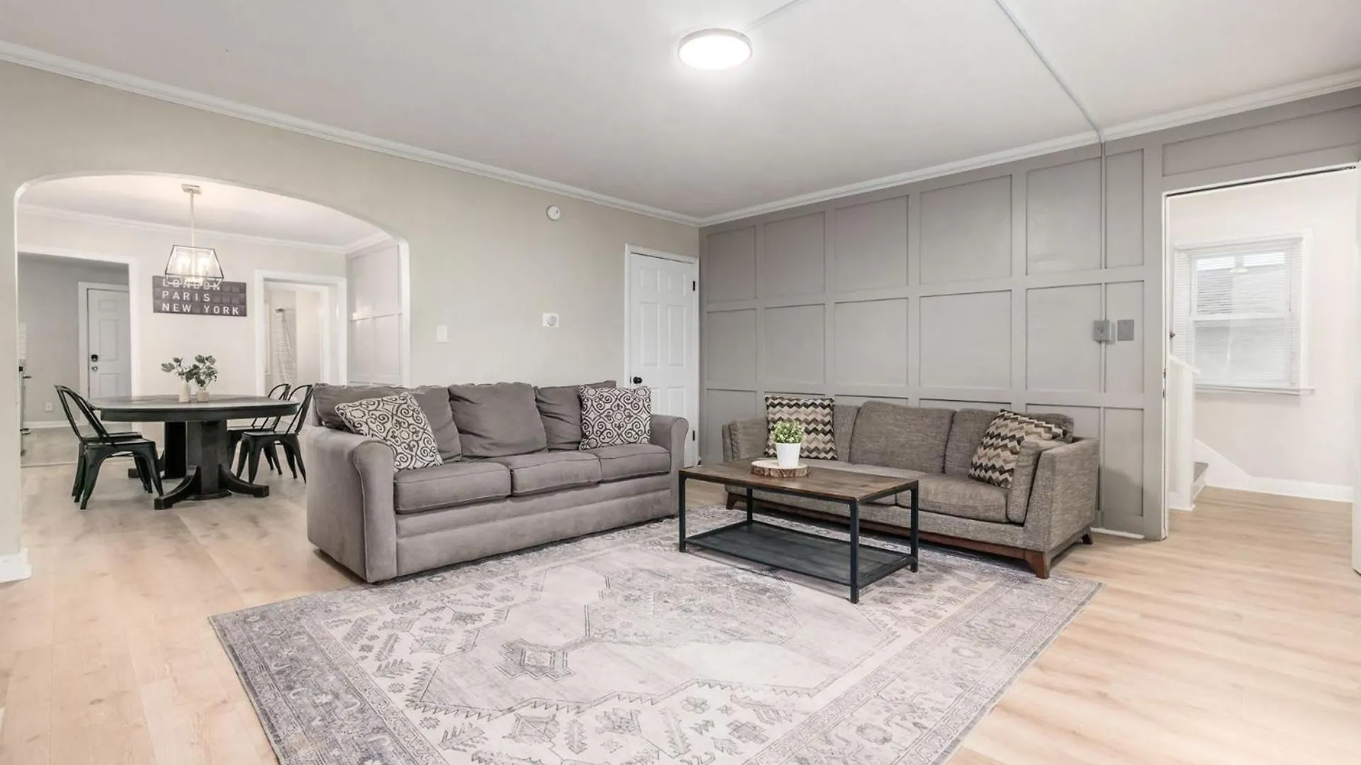 הוילה קולומבוס Housepitality - The Osu Mansion- Osu Sleeps 20