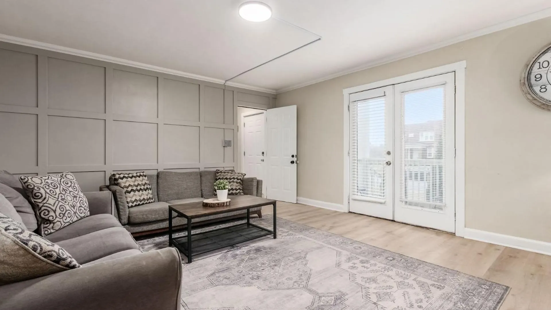 הוילה קולומבוס Housepitality - The Osu Mansion- Osu Sleeps 20