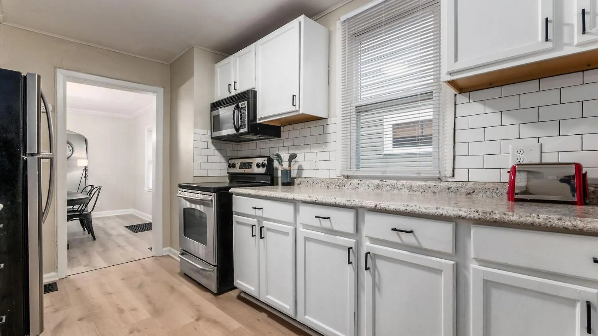הוילה קולומבוס Housepitality - The Osu Mansion- Osu Sleeps 20 0*,